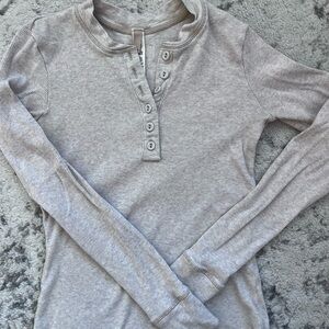 Skims Gray Ribbed Long Sleeve Henley Top